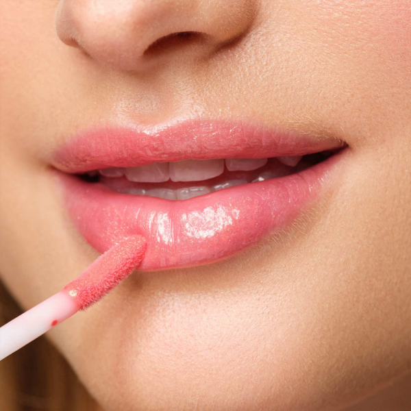 artdeco plumping lip fluid rosy sunshine (model)