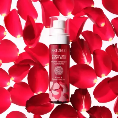 ARTDECO Hydrating Body Mist Rose & Sweet Almond (lifestyle)
